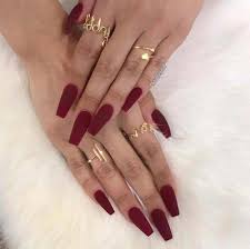 Red acrylic nails are the ultimate chameleon. I Like These Nail Ideas Matteacrylicnails Red Acrylic Nails Red Nails Trendy Nails