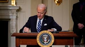 A lifelong educator, jill earned her doctorate in education and returned to teaching as an english professor at a community college in virginia. Us Joe Biden Signs Climate Directives Announces April Summit News Dw 27 01 2021