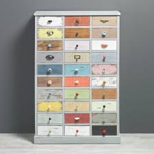 Charmante Kommode Im Vintage Stil Viel Stauraum In 30 Schubladen Bemalte Schubladen Kommode Schubladen