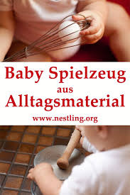 Baby Spielzeuge Aus Alltagsmaterial Haushaltsgegenstande Spiele Fur Baby Baby Spielzeug Basteln