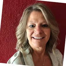 Glenna Phelps's Instagram, Twitter & Facebook