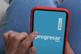 Desde el estado nacional buscamos garantizar el derecho a la educación y fortalecer las trayectorias educativas de jóvenes que quieran formarse profesionalmente, finalizar su educación obligatoria o estén estudiando una carrera del nivel superior. Hvxd0zippodiim