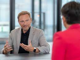 Das lindner team widmet sich nun seit über 60 jahren mit dem bereich inneneinrichtung. Christian Lindner Fdp Im Zdf Sommerinterview Zwischen Frust Und Peinlicher Selbstdarstellung Kultur