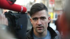 München: Österreichischer Rechtsextremist Martin Sellner hält Lesung in  Räumen der AfD