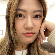 Cynthia Moon (@giurang)