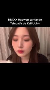 REVIVI POR HAEWON CANTANDO EN ESPAÑOL K VIVA LATAM #NMIXX #HAEWON #hae...