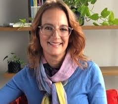 Jill Sewell's Instagram, Twitter & Facebook