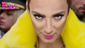 Bugün çok berduşum diyen akalın, taksiye atlayıp uzaklaştı. Demet Akalin Makyaji Demet Akalin Makyaj Yapimi By Umy Makyaj Videolari Youtube