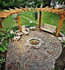 Startseite › garten › gartengestaltung › feuerstelle im garten anlegen: Offene Feuerstelle Im Garten Spuren Sie Die Warme Und Magie Des Feuers Im Eigenen Aussenbereich Trendomat Com