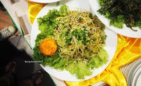 Kali ini, saya menyediakan soto ayam sebagai menu utama hidangan minum petang untuk izzad dan keluarganya. Menu Berbuka Puasa 2017 Makanan Thailand Di Chakri Palace Mawardi Yunus