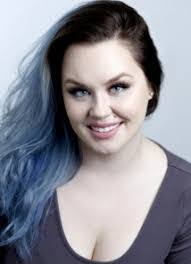 Sara Holcomb's Instagram, Twitter & Facebook