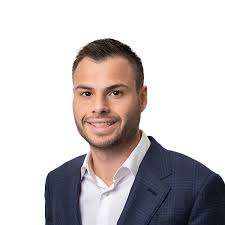 Jordan Friedman's Instagram, Twitter & Facebook