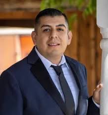 Luis A Vivas Hernandez