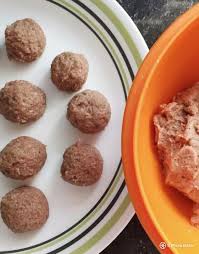 Masukan semua bahan bakso dalam satu bekas dan gaul hingga adunan menjadi halus. Cara Cara Buat Bebola Daging Homemade Sedap Guna Daging Segar