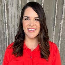 Nikki Kern's Instagram, Twitter & Facebook