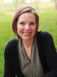 Warrior Women with Angel Wings: Illuminate your Joy : Sturgeon, Sundi:  Amazon.in: Books