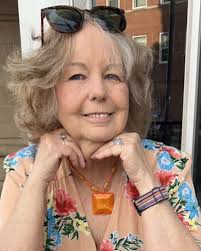 Sheila Ledford's Instagram, Twitter & Facebook