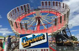 El sacerdote llegó en 1958 a chile, desde bélgica, con el mandato de hacerse cargo de las hospederías del hogar de cristo y de paso, fundó la tropa scout cruz de la montaña en el colegio. Carnival Amusement Park Rides Dreamland Amusements East Coast Amusement Park Rides Theme Parks Rides Amusment Parks Rides