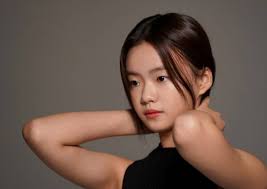 9 Potret Kim Si Ah, Pemeran Luna di The Silent Sea