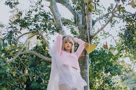 taylor swift valheria rocha 2019 hd music 4k wallpapers images backgrounds photos and pictures taylor swift valheria rocha 2019 hd
