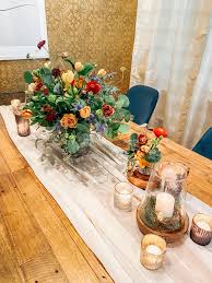 Florist in cleveland, oh will make your same day delivery on time to any residential or commercial locations. 10 Wedding Flower Moments That Will Surprise Your Guests With Love Caila
