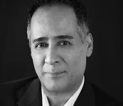 Enrique Oliveras's Instagram, Twitter & Facebook