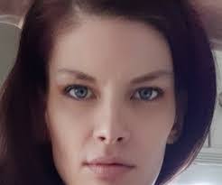 Lacey Benedict's Instagram, Twitter & Facebook