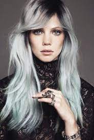 The long hairstyle has great layers cut round the sides and back and it is great for people with fine to long hair looking for a hairstyle to enhance a long face structure. Pin On Stuff I Want Or Try