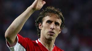 With the banks no longer willing to lend freely and steve gibson determined to transform his erstwhile plaything into a sustainable. Southgate To Be Boro Boss Eurosport