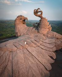 Jadayupara The Largest Avian Sculpture In The Worldhttps I Redd It 97f8eh01a2s21 Jpg Bird Sculpture Mountains In India Sculpture
