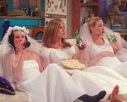 When Monica Rachel And Phoebe All Hung Out In Wedding Dresses Friends Scenes Friends Moments Friends Tv
