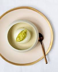 Iles Flottantes Pomme Tonka Et Citron Pour 8 Personnes Recettes Elle A Table Recette Desserts Aux Fruits Ile Flottante Recette