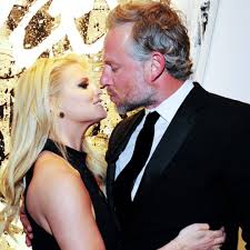 Simpson has been chronicling various health problems stemming from her pregnancy on social media, including severe pregnancy acid reflux. How Jessica Simpson S Husband Eric Johnson Stands Out From The Rest E Online