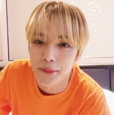 Stray kids yang jeongin i.n kpop poc hwang hyunjin kim seungmin kim woojin bang . Orange Kpop Lq And Minhyuk Image 6034269 On Favim Com