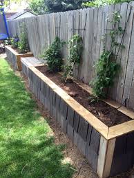 10 Lifted Garden Landscape Design Tips Building A Raised Garden Landscaping Along Fence Diy Raised Garden