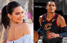 Jordan clarkson and kendall jenner are the hottest new couple in hollywood, but she's not the first model he dated. Kendall Jenner Allegedly Spotted With Ex Jordan Clarkson Amid Ben Simmons Break Up Rumors Fadeaway World