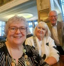 Here's a fax that was accidentally left out of my book. Tom faxed WHEB-FM  in Portsmouth and then they faxed him back . I love the responses