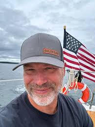 Looking to Captain or crew