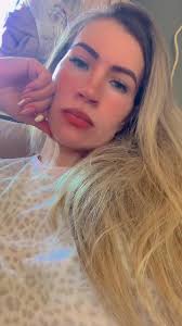 Quando as más línguas falam de você, Beijo abraço oração melhor remédio!  ✌️😘 #entrandonatrend #dizquemandeiumabraço