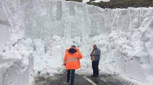 Check spelling or type a new query. Imagini De Acum Din Romania ZÄpadÄ De 5 Metri Echipajele Se LuptÄ Cu NÄmeÈii Chiar Acum