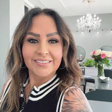 Sevenhairstudio/Carrie Sanchez