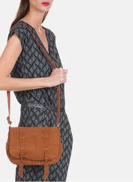 Check spelling or type a new query. Besace En Cuir Camel Mila Louise Femme Place Des Tendances