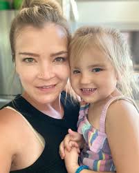 Shauna Marshall (@momwifedoglife) • Instagram photos and videos