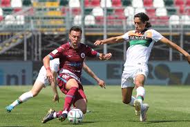 Venezia football club, commonly referred to as venezia, is a professional football club based in venice, veneto, italy, that currently plays in serie b, the second tier of italian football. 6xa47ouipci9m