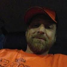 Jeremy Mckellar's Instagram, Twitter & Facebook