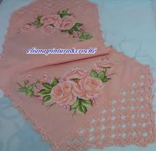 Caminho De Mesa De Tecido Com Barrado De Croche Caminho De Mesa Com Bico De Croche Bico De Croche Caminho De Mesa De Croche Croche