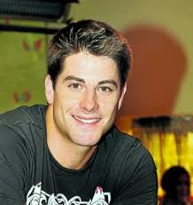 Biografías de famosos.: Luis Fernández