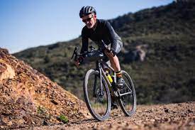 Il est toujours difficile de rechercher pour sa conçu pour un service mixte, ce pneu est déjà doté de l'innovation tubeless pour un confort les chemins pierreux et boueux ne sont plus un souci, et encore moins les asphaltes une fois sur route. Le Gravel Est Le Nouveau Compromis Entre Vtt Et Velo De Route L Equipe