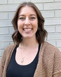 Kendra Carswell's Instagram, Twitter & Facebook