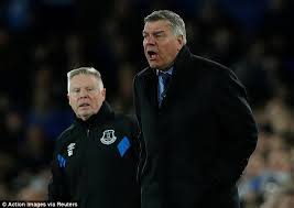 Sammy Lee It Is An Honour To Be At Everton Daily Mail Online